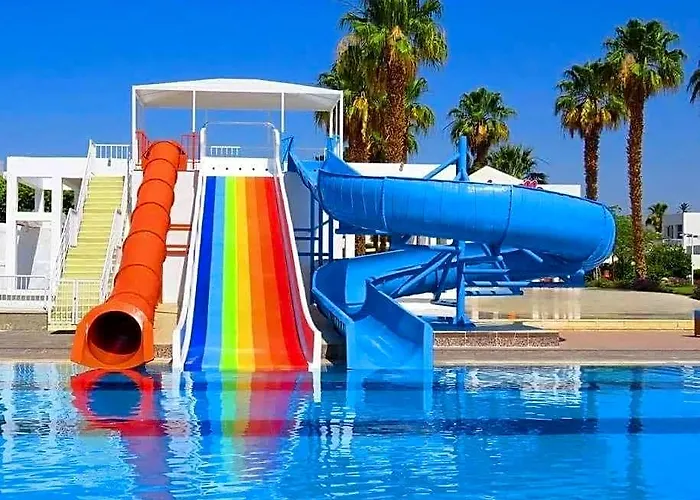 Otel Sharks Bay Oasis Aqua Park 4*